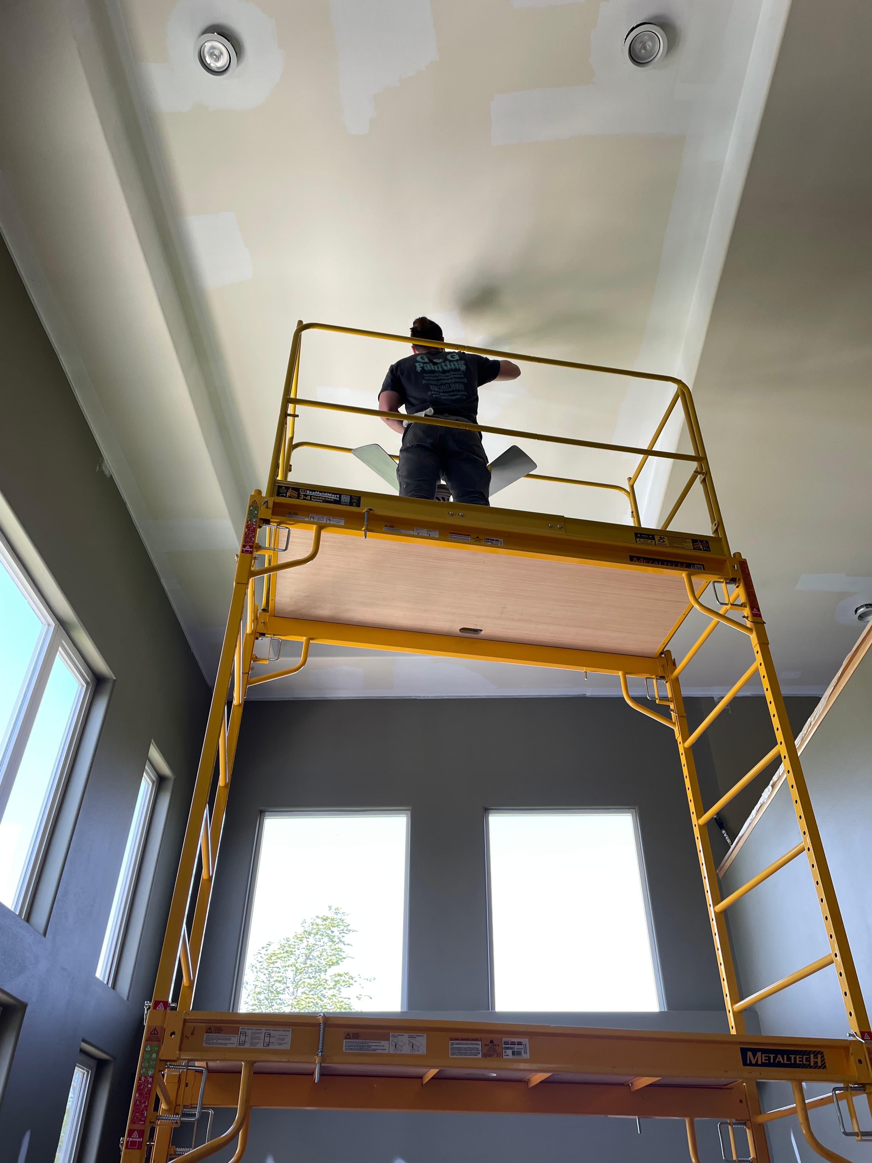 Completed interior painting project by G & G Painting in Eastern Iowa (5)